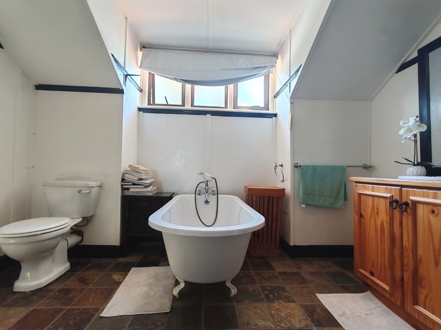 7 Bedroom Property for Sale in Walmer Eastern Cape